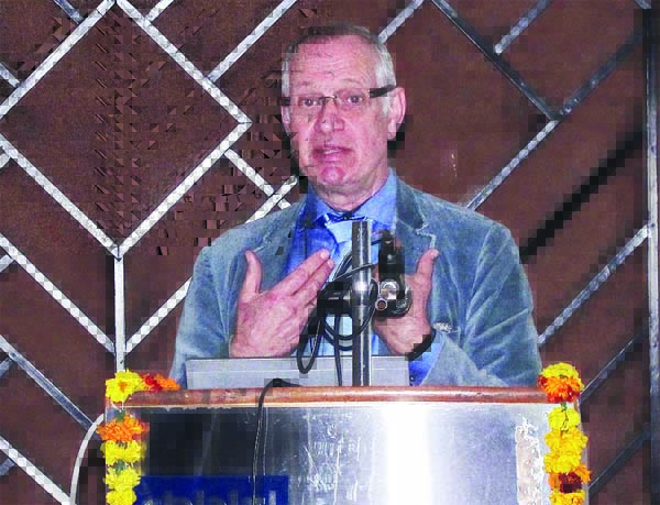 igt Andreas M Verhoeven, area manager of IGT Test Systems, at the two-day CESS Training Program at CPPRI. Photo PSA