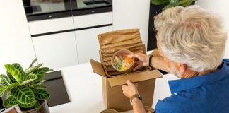 Ranpak cold chain packaging solutions with Recycold Cool Packs is offering a superior unboxing experience