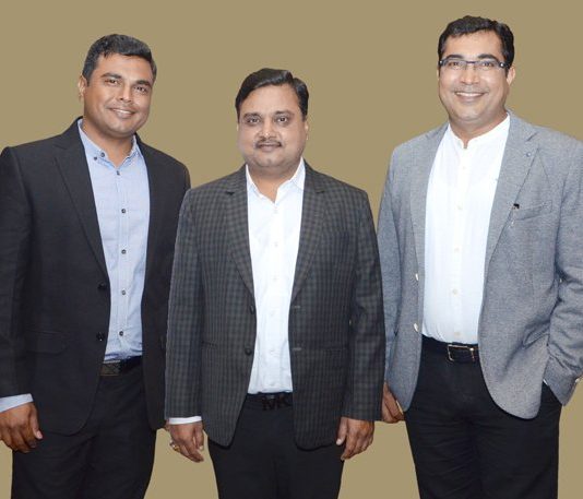 Left to Right – Vaibhav Agarwal, Neelesh Agarwal and Vishal Agrawal of the Vaibhav group |NOVA RS 5003