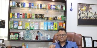 plastic straw