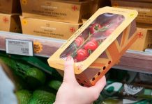 New recyclable packaging for Vine tomato. Photo: Marks and Spencer