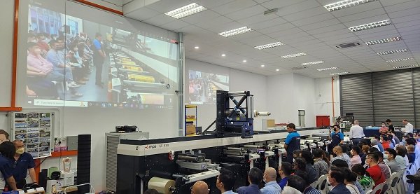 Live Demonstration of EF next generation Focus on flexible packaging at MPS Systems Asia open house