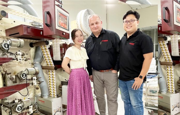 Viet Spring’s Khuyen Pham with Vetaphone’s sales manager for Asia Pacific Holger Selenka, and Song Song’s Nguyen Anh Tu Viet